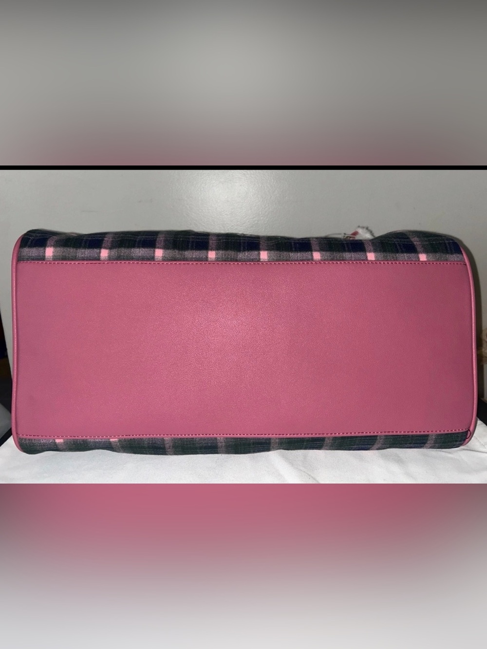 Juicy Couture Green /Pink Plaid Juicy Varsity Weekender set of 3 . - Picture 9 of 15